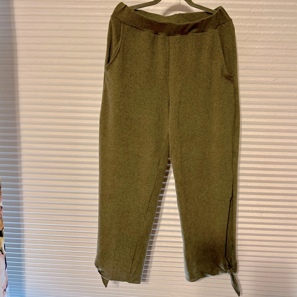 EUC Olive Green Brushed Casual Pants with Tie Ankle Large